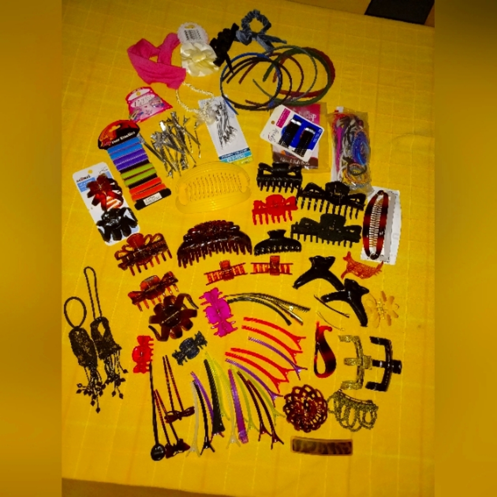 Lot of Hair Clips